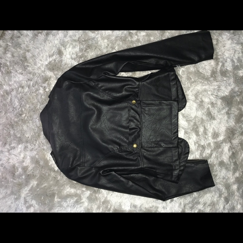 Leather jacket - Picture 2 of 2